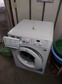 Máquina de lavar indesit