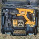 Перфоратор Dewalt dch133