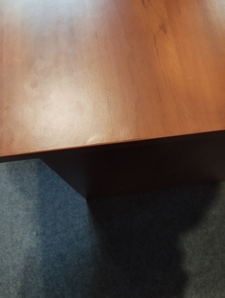 Продам большой письменный стол