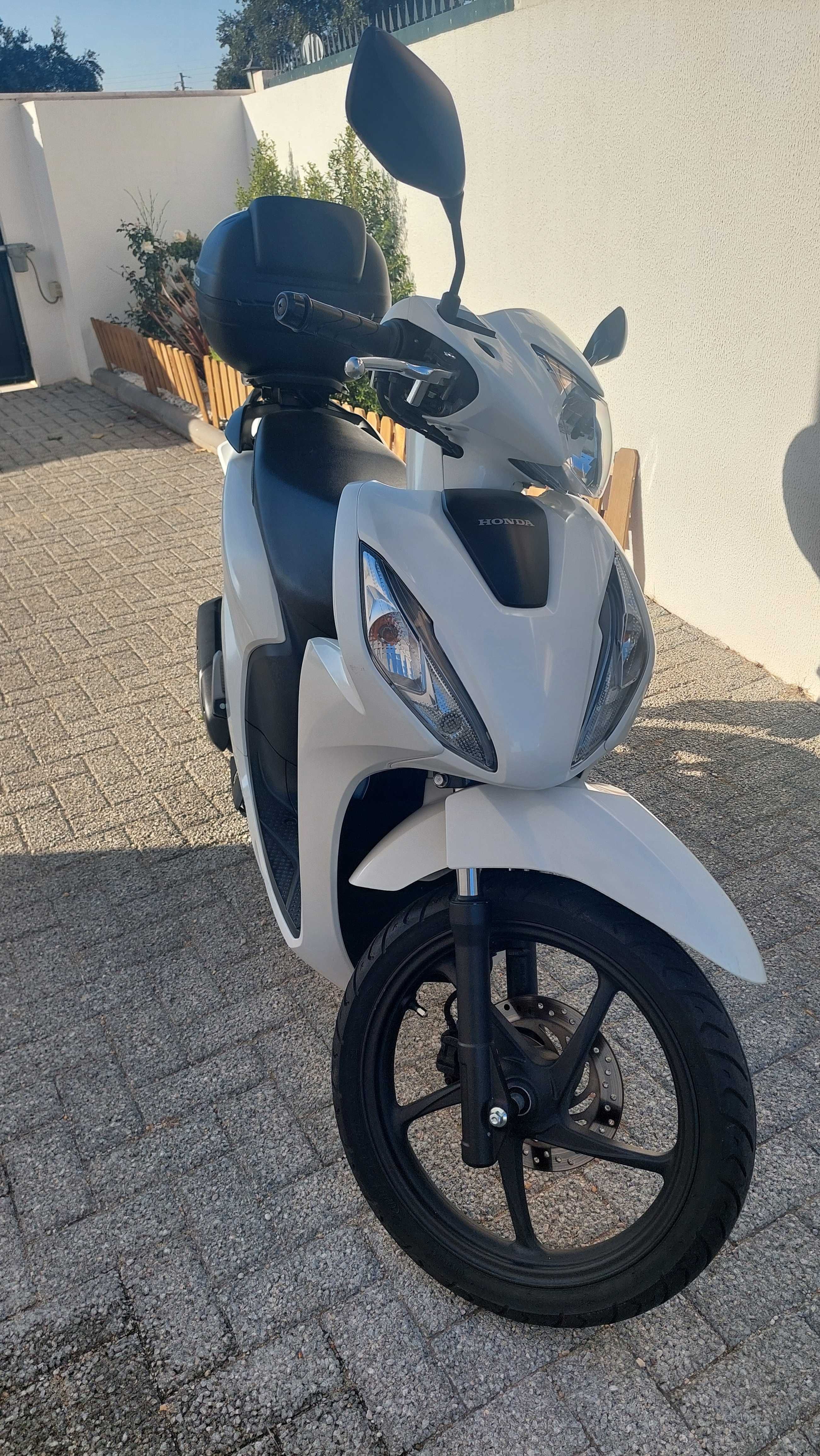 Honda VISION 110