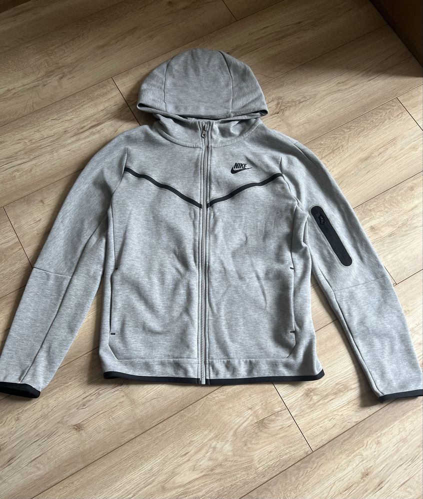 nike tech fleece