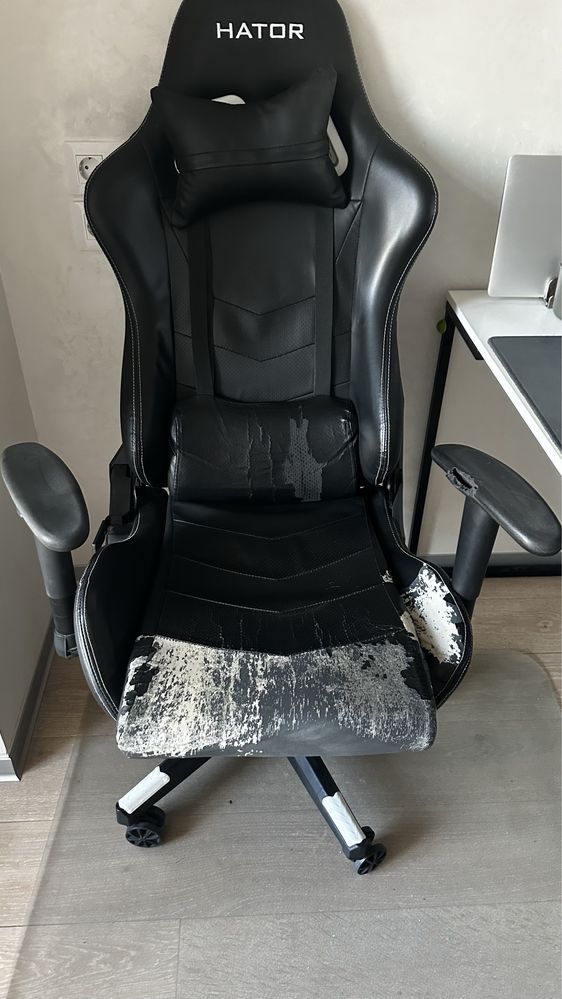 Игровое кресло hator