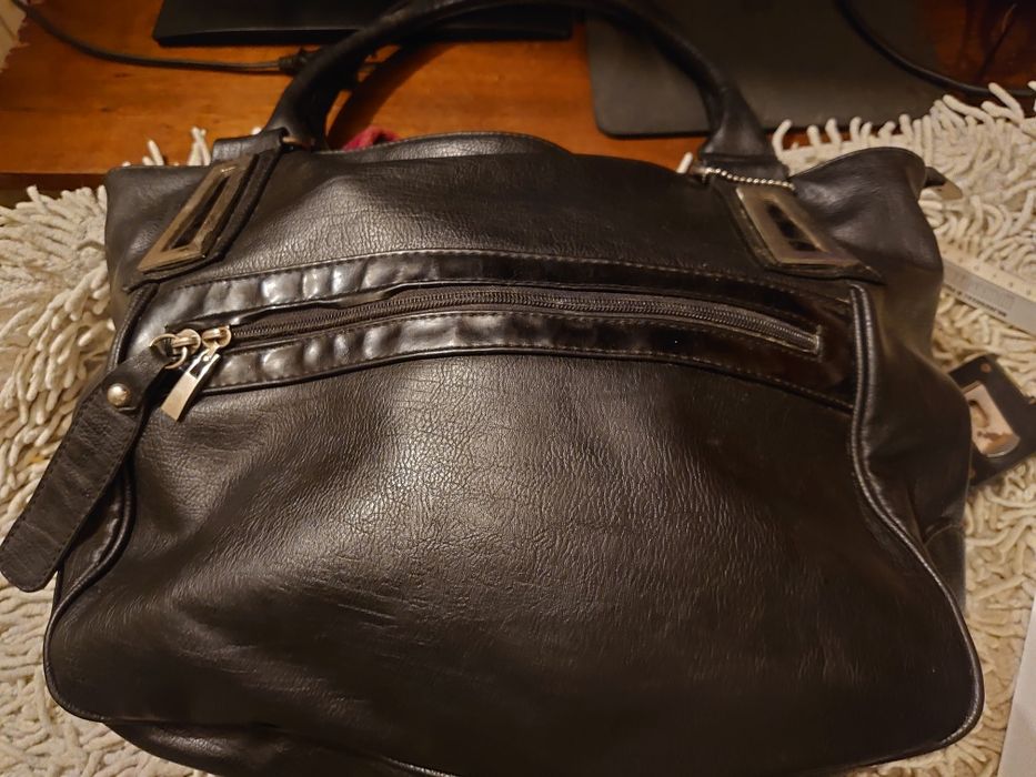 Сумка чорна жіноча