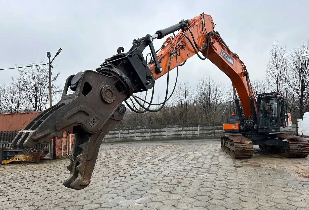 Гусеничний екскаватор Doosan DX350 LC-7 з гідромолотом і ножицями 2022