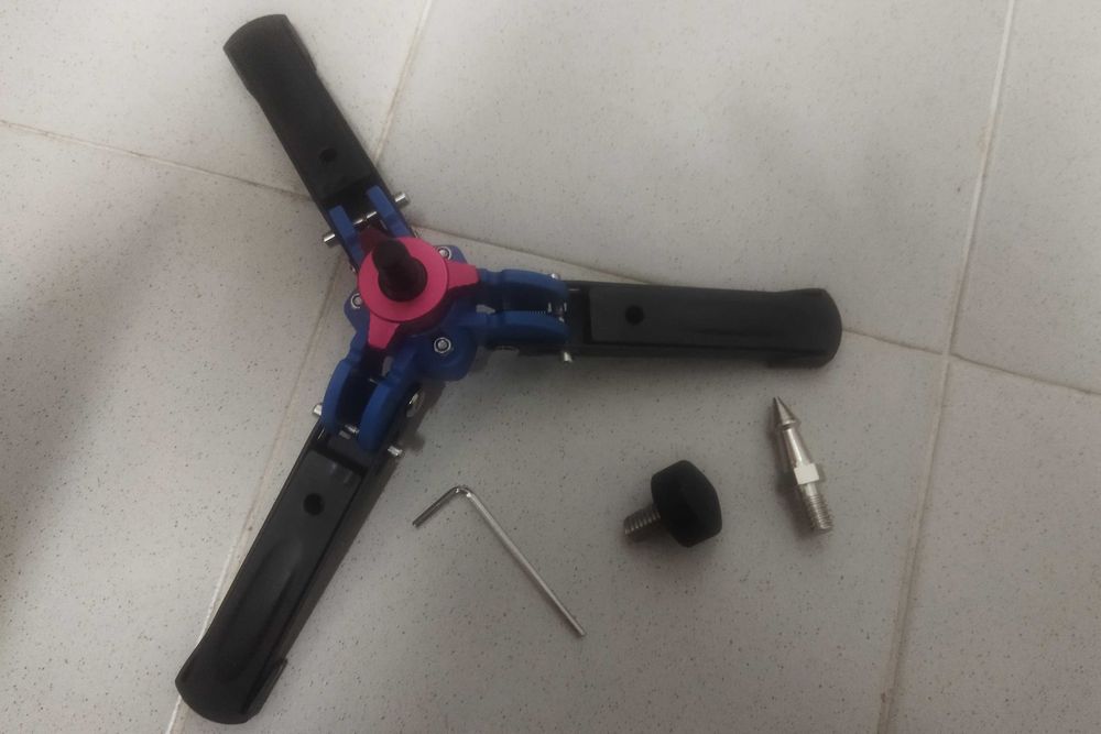 Monope com Pés de galinha