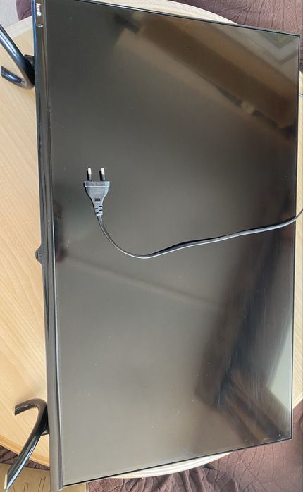 Smart TV Kunft 32’ - Negociável