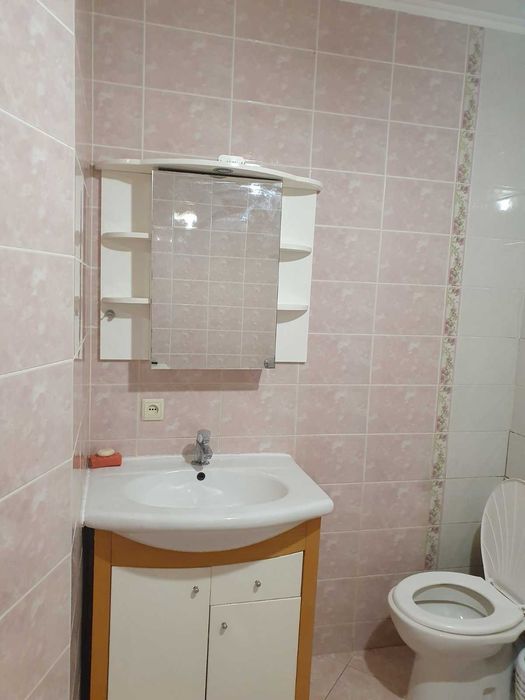 Здається в довготривалу оренду 3-х кімн. квартира в м. НОВОЯВОРІВСЬК.