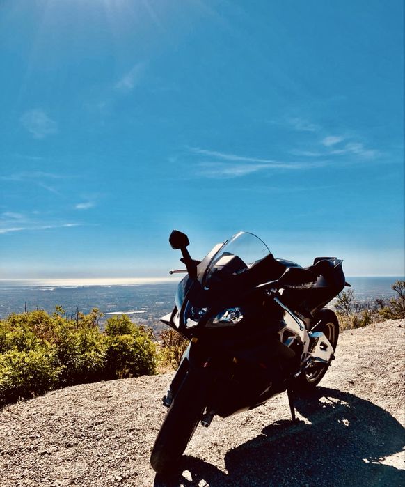 Aprilia RSV4 1100 Factory - 217 cv!