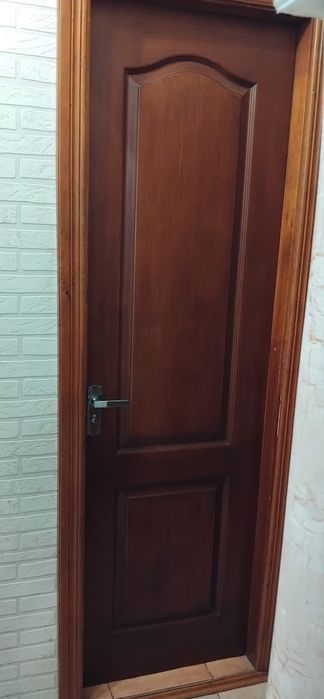 Двері лаковані для ванни або туалету