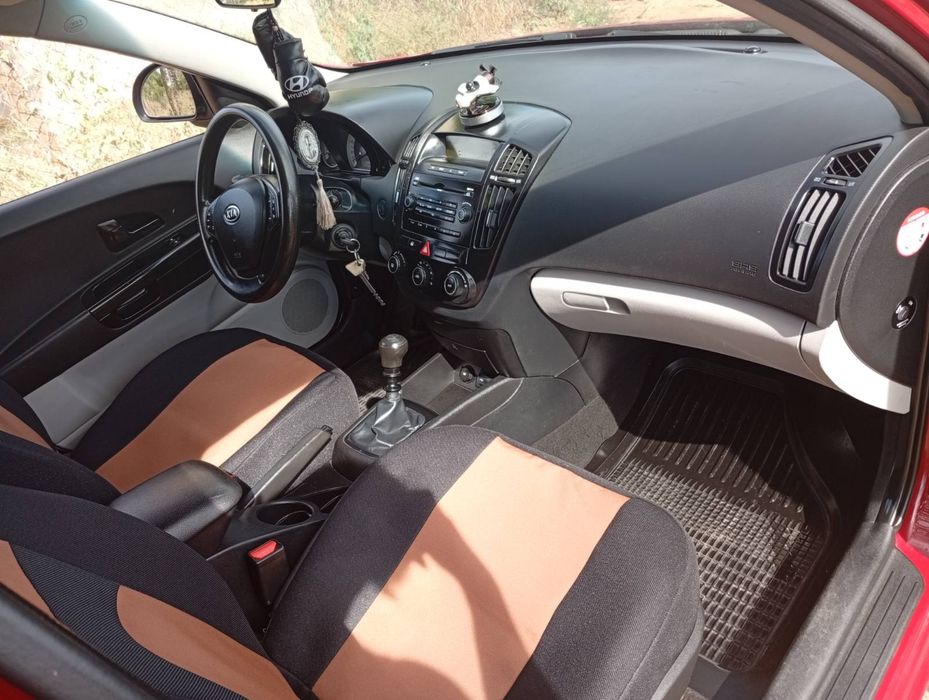 Продам Киа Сеед 2009 года