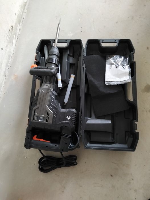 Оренда перфоратора відбійник відбійний молоток