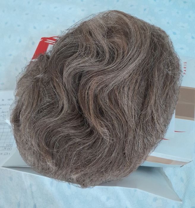Peruca de cor castanha para Senhora