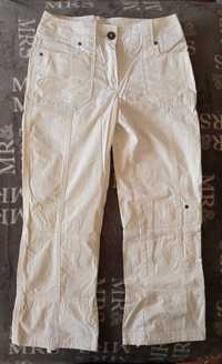 CAMAIEU białe damskie spodnie bermudy r. XS (34)