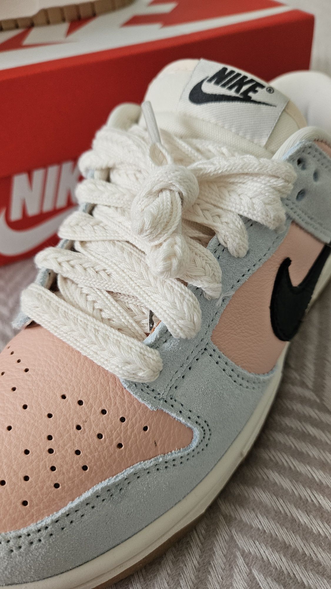 Кросівки кросовки Nike Dunk Low у яскравому дизайні. Оригінал.