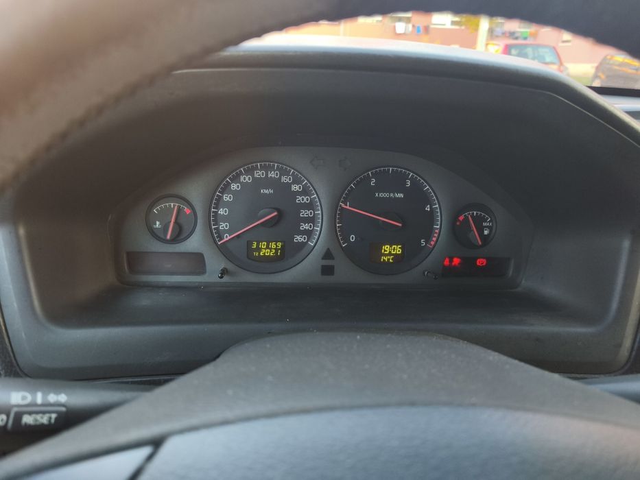 Vendo Volvo v70 D5