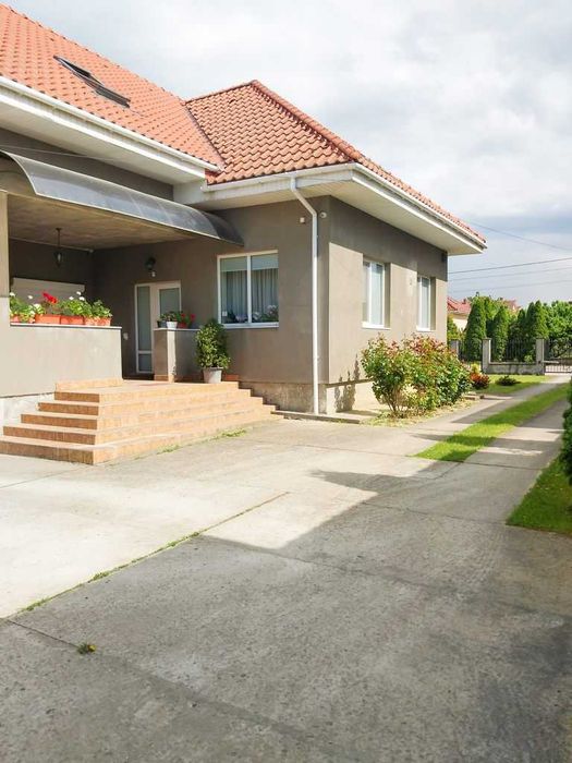 Продаж будинку з ремонтом, меблями, технікою, 5 хв. до Нового р-ну