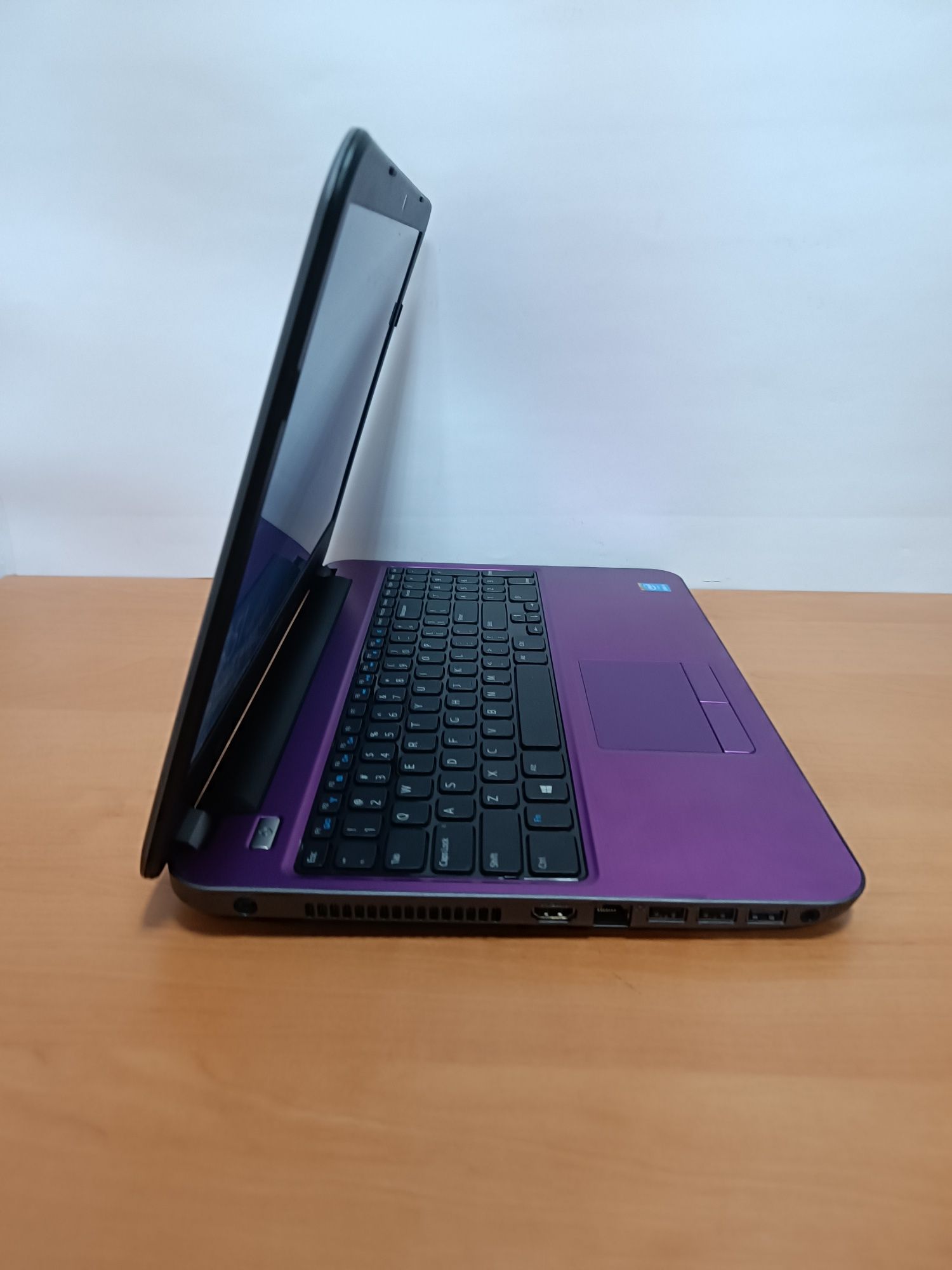 Ноутбук DELL Latitude Intel i5 4200u 4 по 2.6Ghz 8GB SSD 256GB Идеал