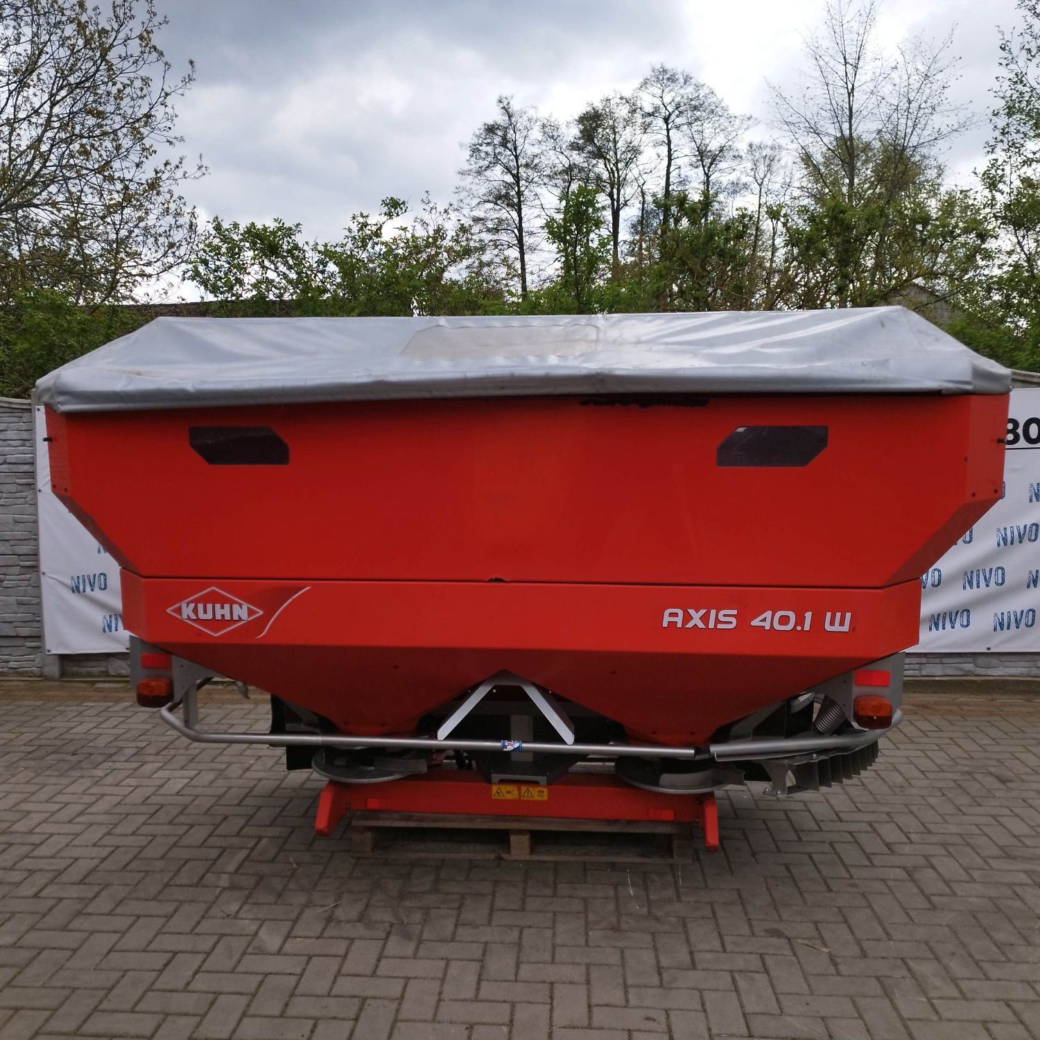 Rozsiewacz Kuhn Rauch Axis 40.1 W 2012r waga komputer limiter amazone