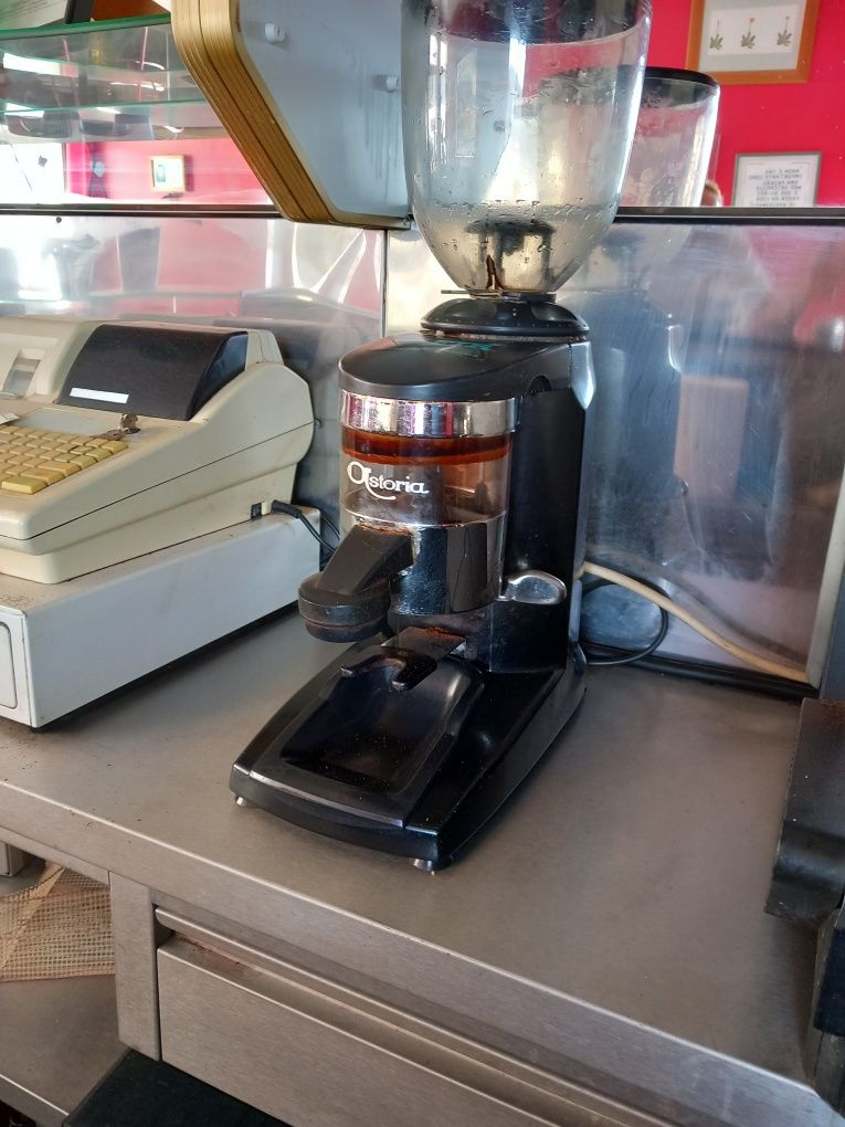 Maquina de cafe moinho