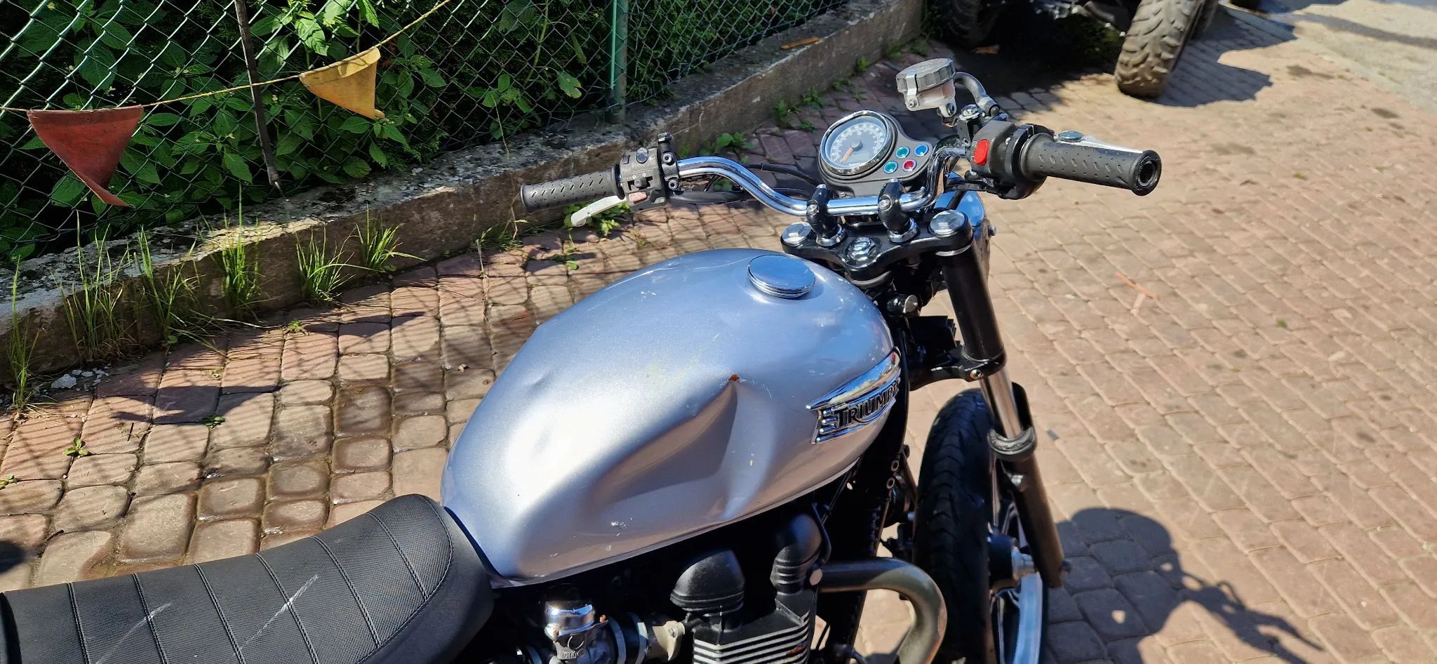 Triumph Bonneville Triumph BONNEVILLE 900 America Spedmaster Thruxton 1100 1600 XVS VTX