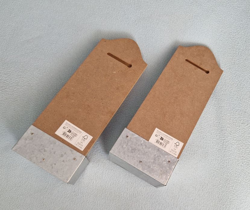 Otwieracz do butelek od piwa z pojemnikiem na kapsle