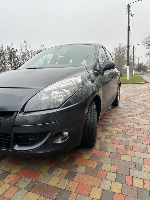Продам Renault Scenic 2010, 1.5dci