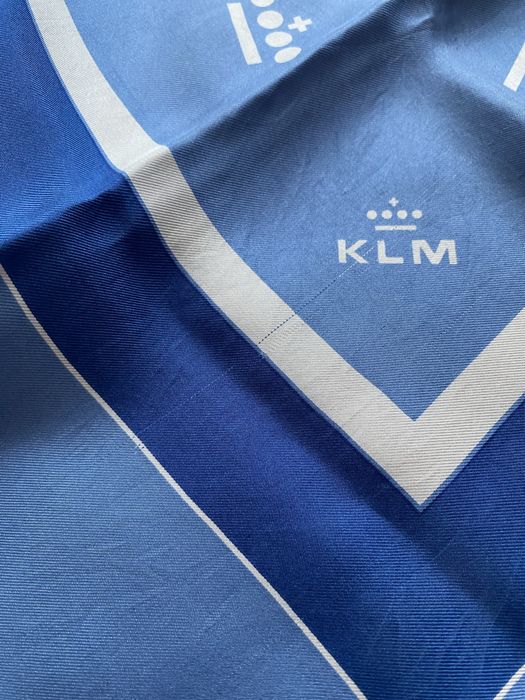 Хустка вінтажна Nina Ricci