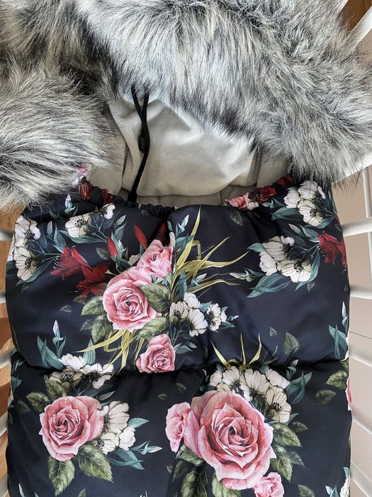 Śpiwór śpiworek zimowy z futerkiem w kwiaty do wózka