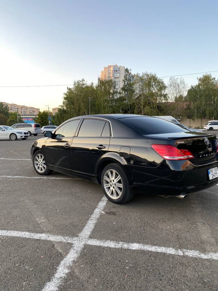 Продам TAYOTA авалон 2006 года 3.5 бензин