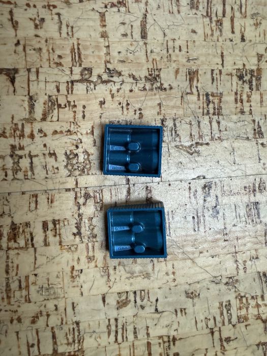 Zestaw dwóch metalowych temperówek niebieski