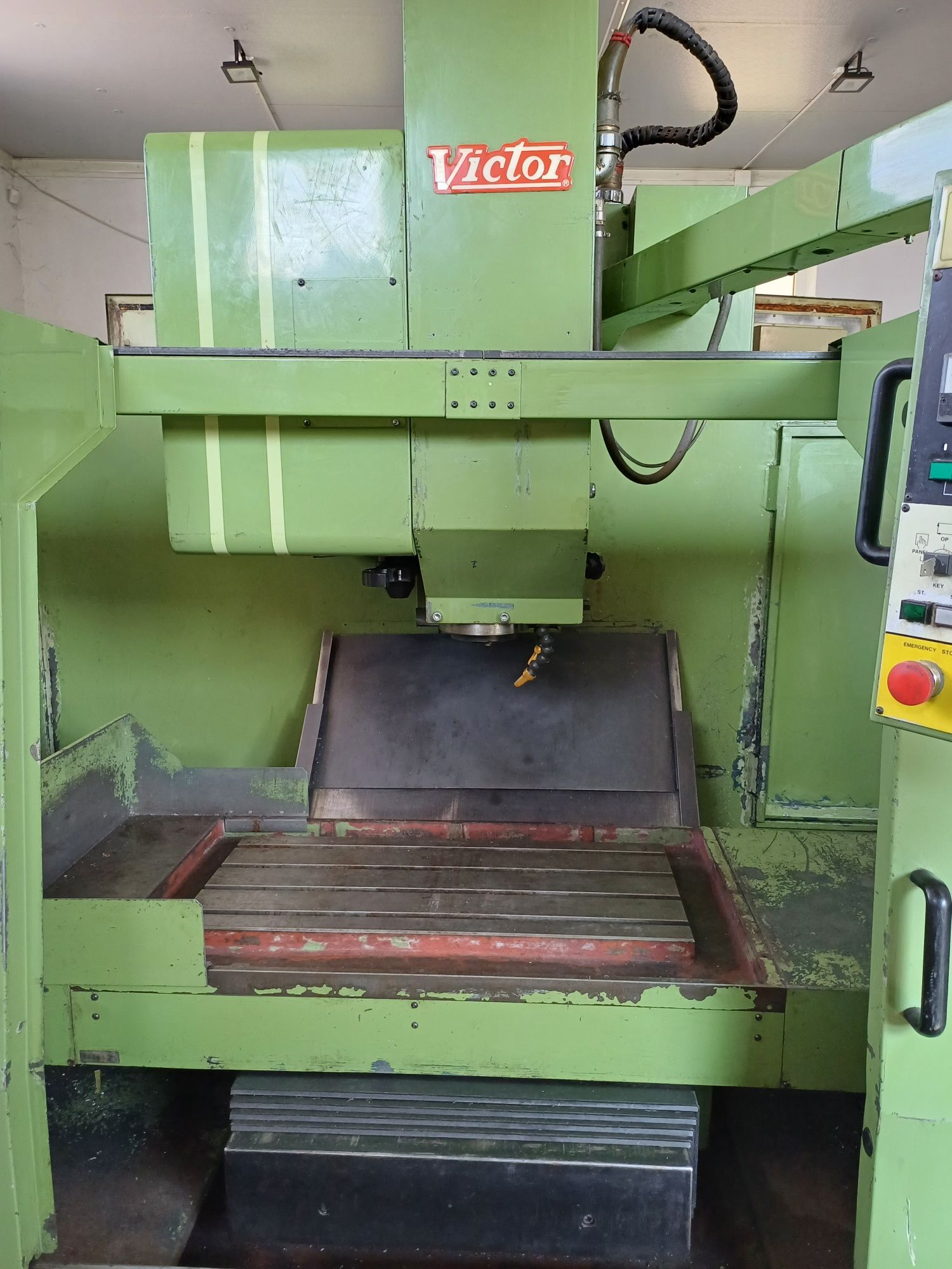 Frezarka cnc Victor Vcenter4 ATC