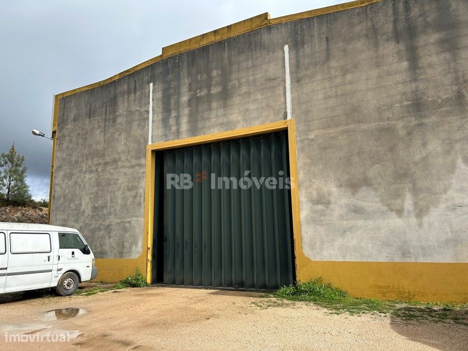 Armazém c/ terreno , em Assentiz, Torres Novas