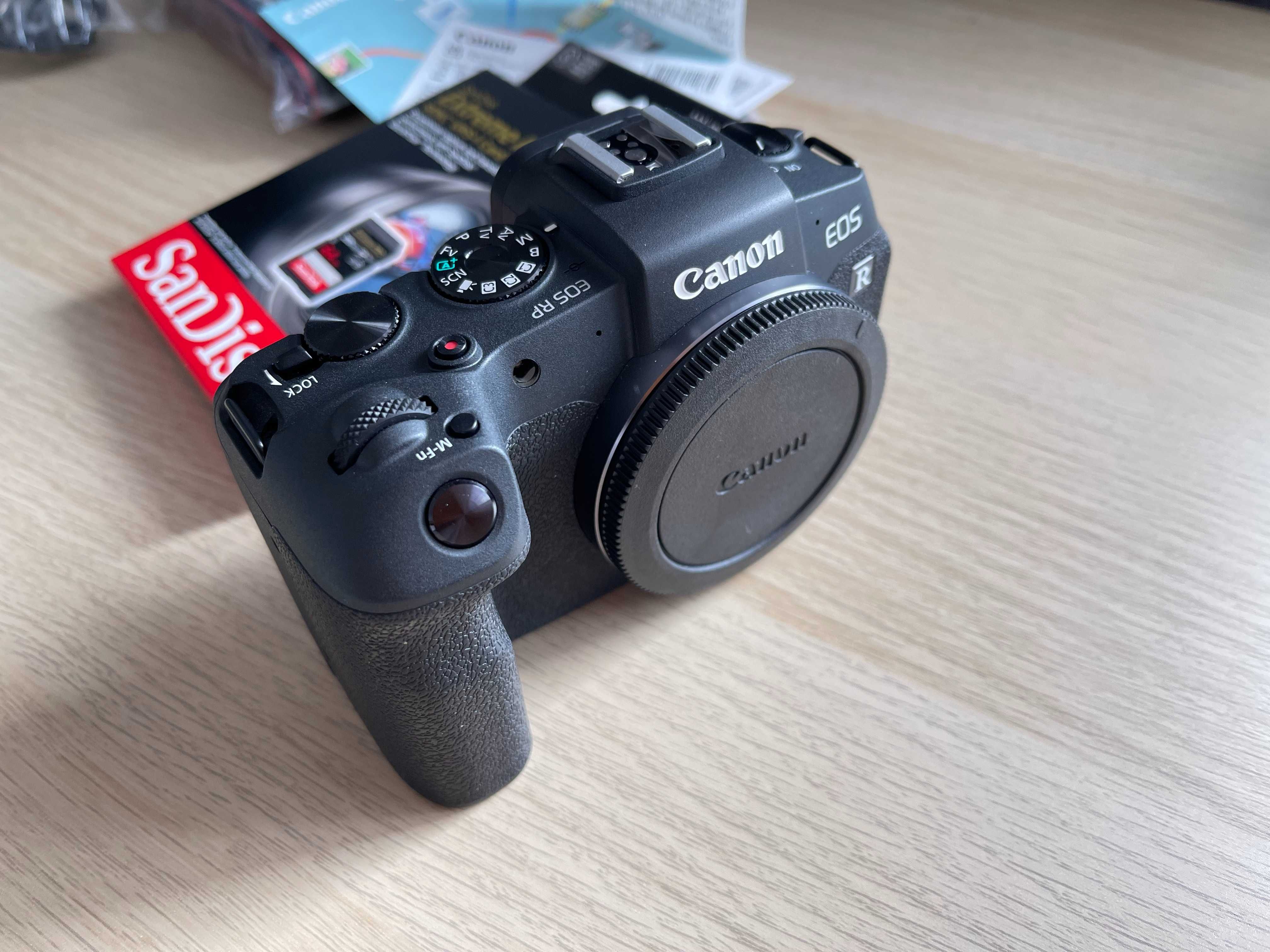 Aparat CANON EOS RP Body + Obiektyw CANON RF 35 mm f/1.8 Macro IS STM