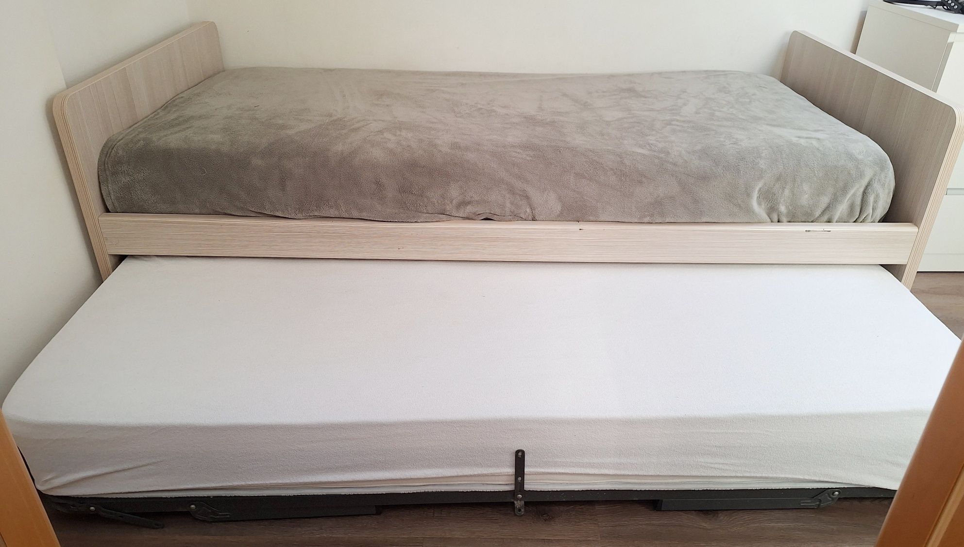 Cama de solteiro dupla