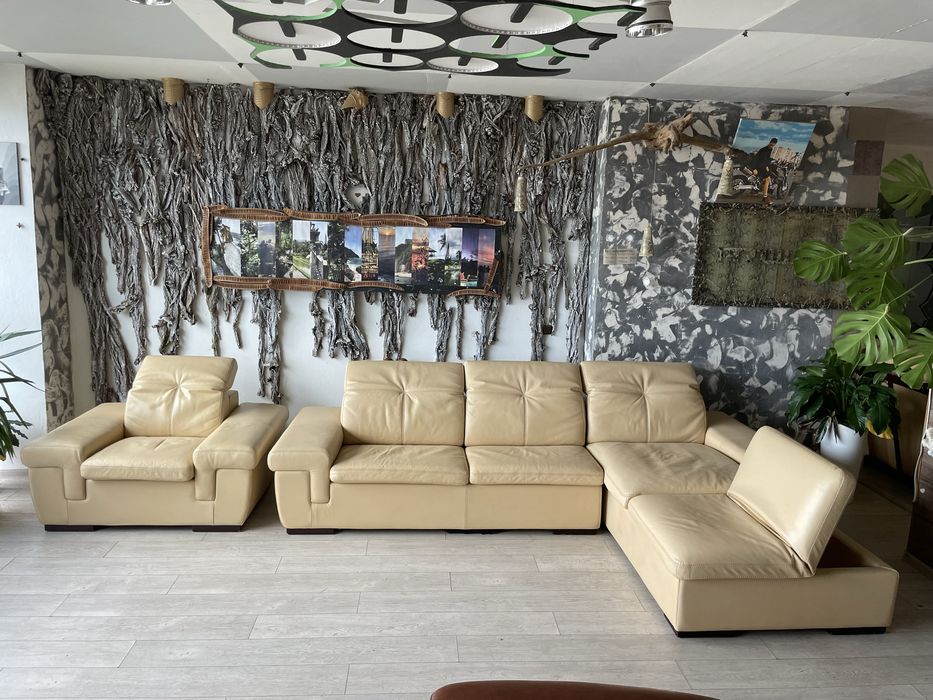 Великий кутовий розкладний диван + крісло.Стан ідеальний