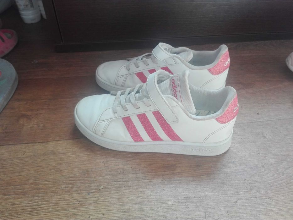 Adidasy dziewczęce