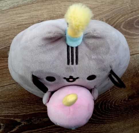 PUSHEEN z tortem w czapce 27cm BIRTHDAY PARTY kot zabawka dla dziecka