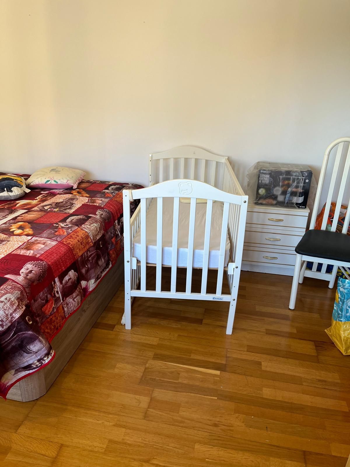 Cama bebê branco