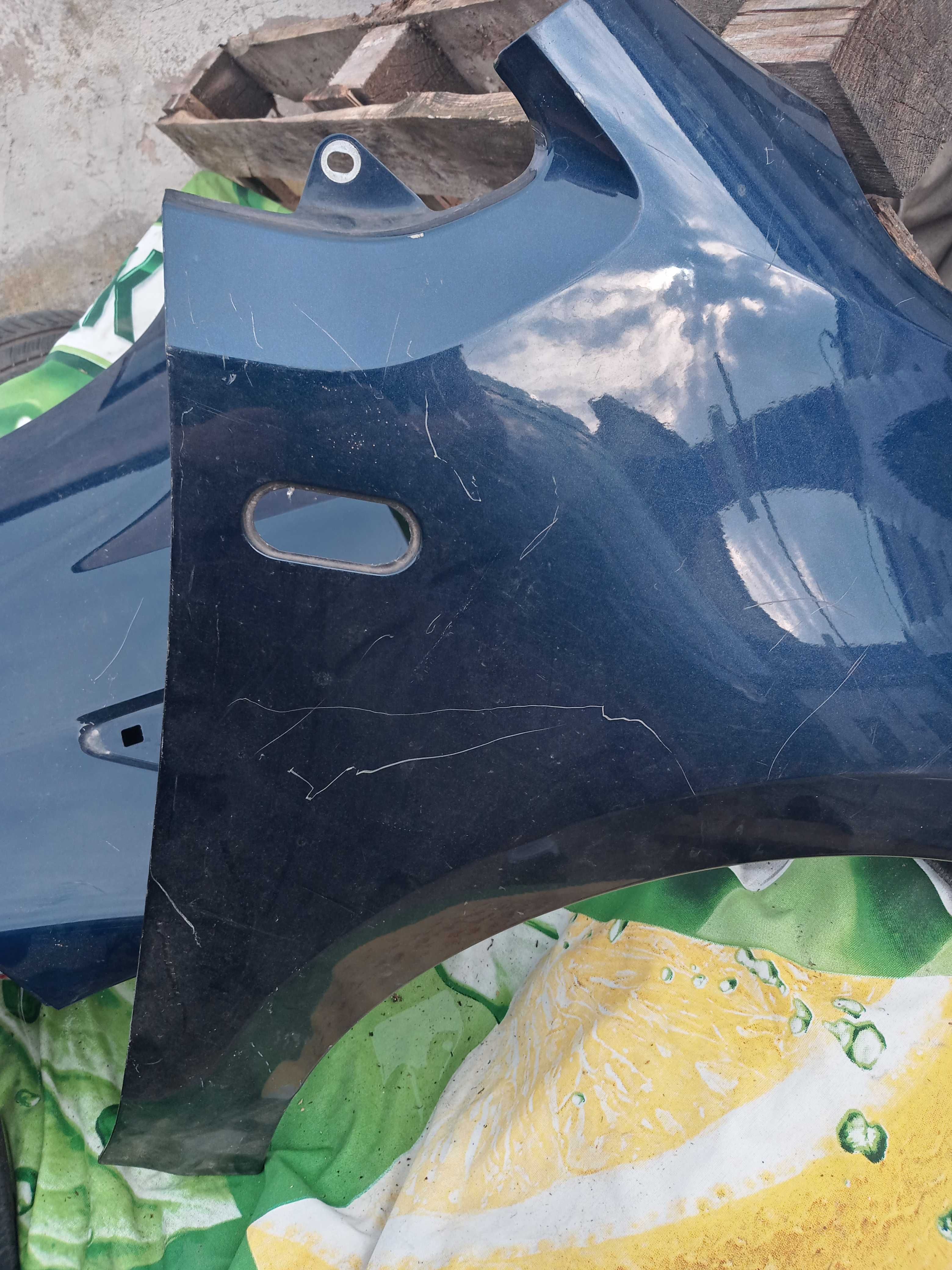 VW Lupo błotnik prawy przód