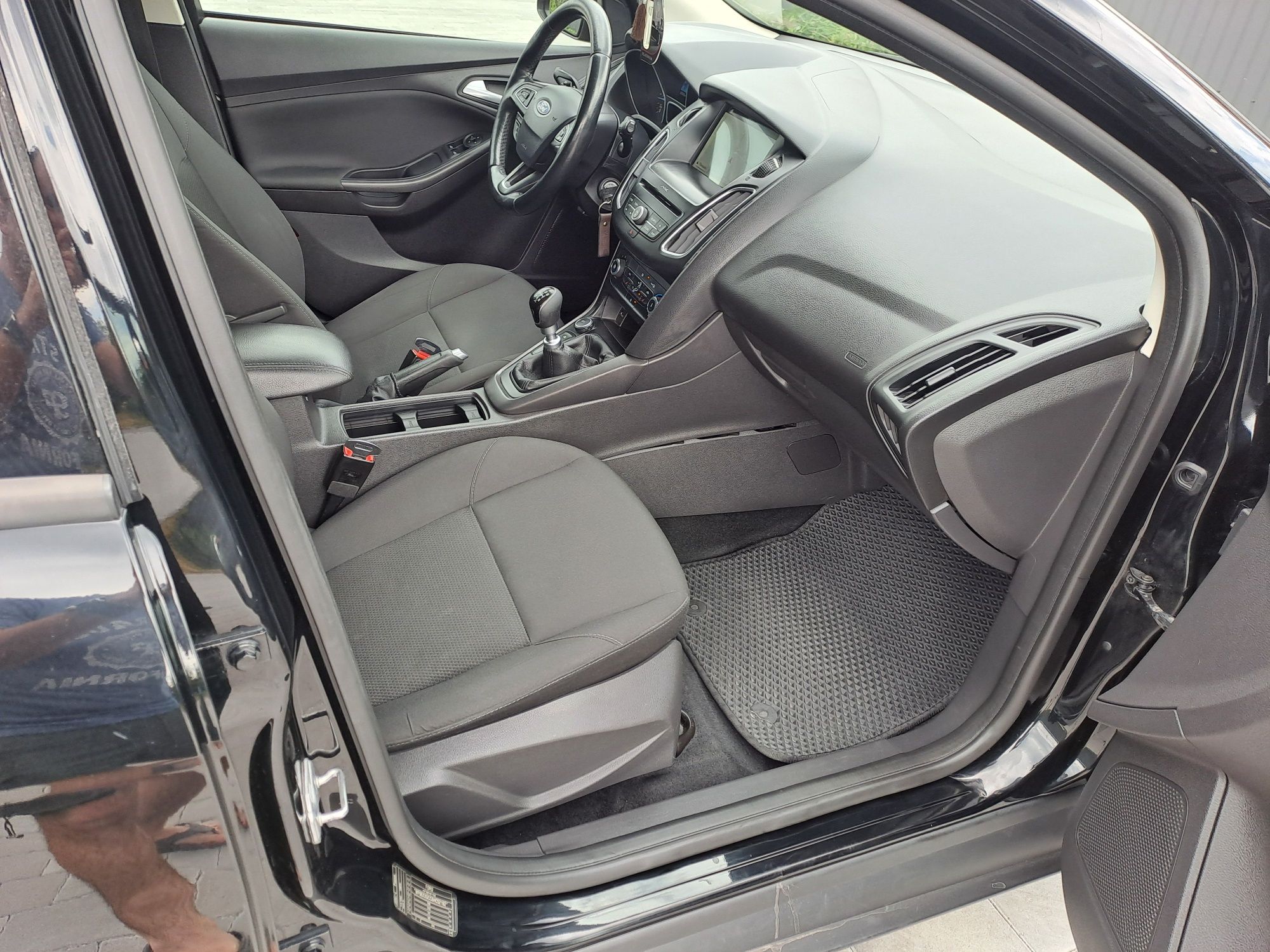 FORD FOCUS 2017 року