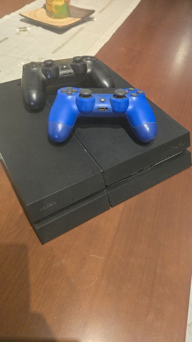 Playstation 4 - usada