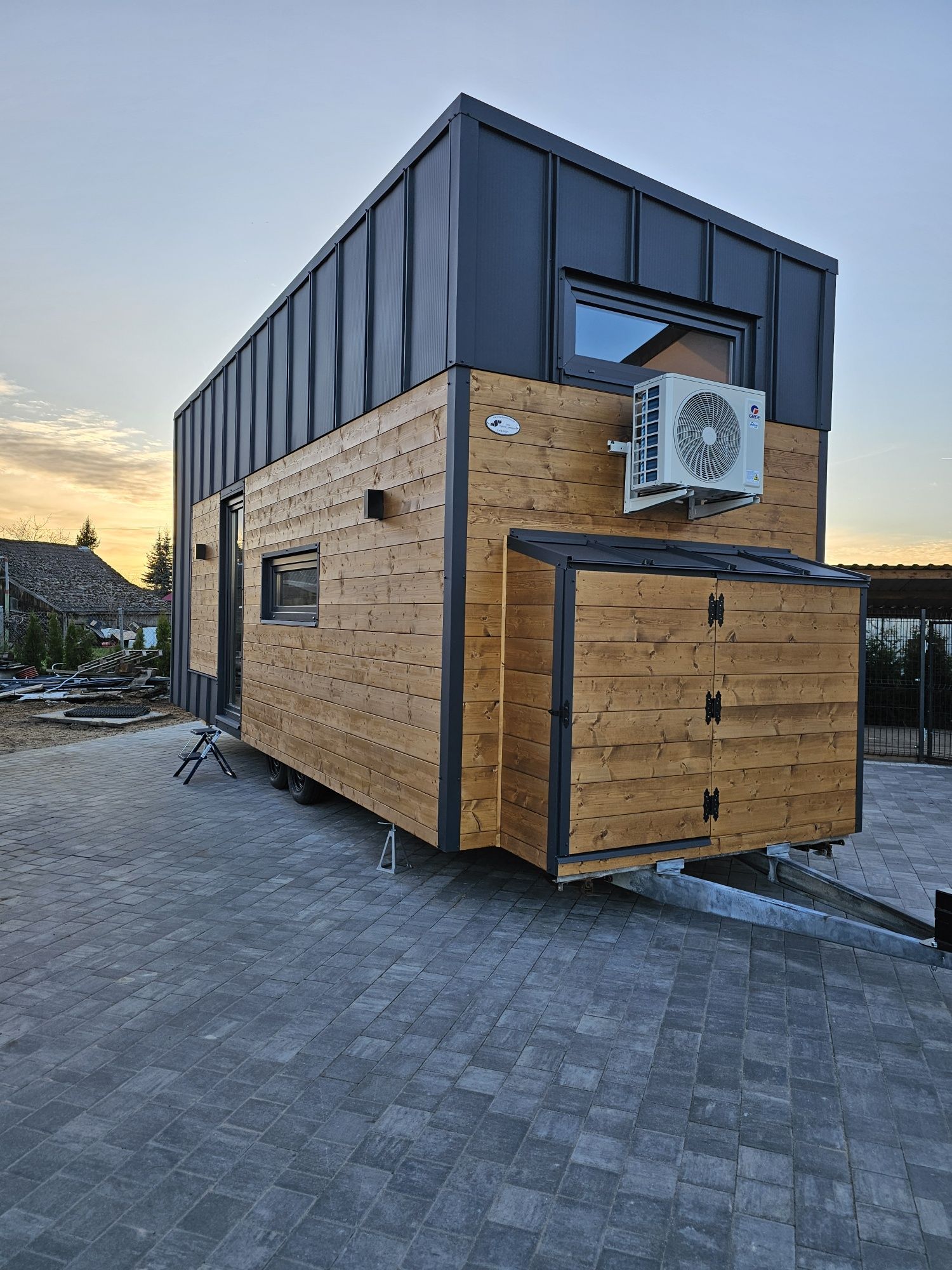 Tiny house mobilny nowoczesny dom na kolach pod klucz polecam