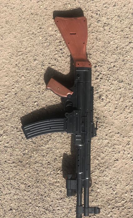 Автомат STG-44,64 см,лазер,зʼємний приклад,обойма на 108 куль