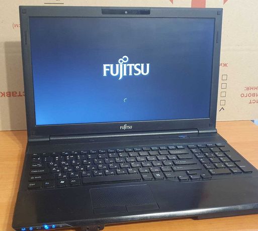 Ноутбук Fujitsu Lifebook AH532 Intel Core i3/6Gb/SSD240/Intel HD 3000
