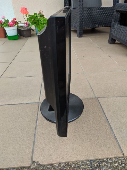 Монітор АСУС був у вжитку.