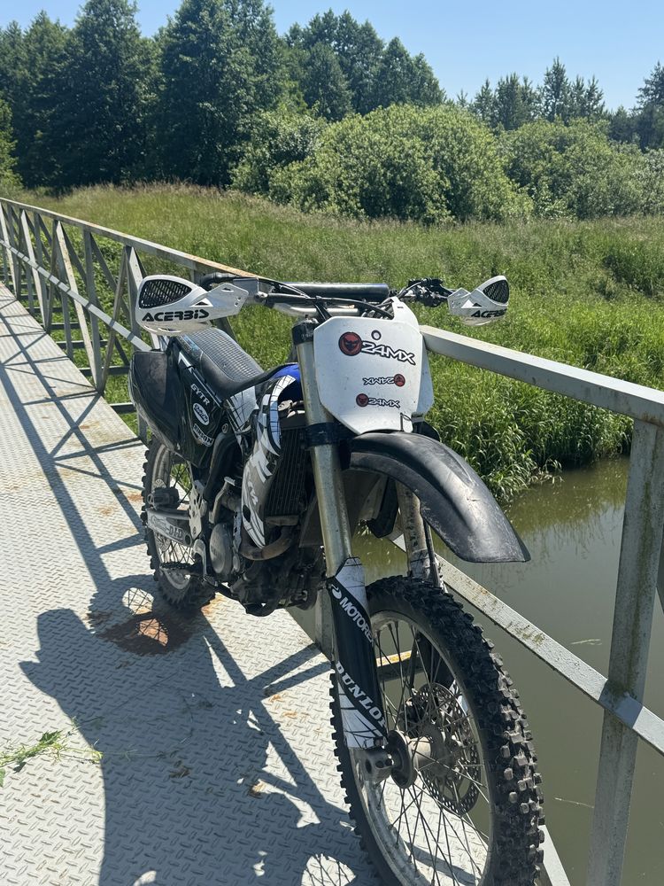Yamaha yz250f 2005r zamiana