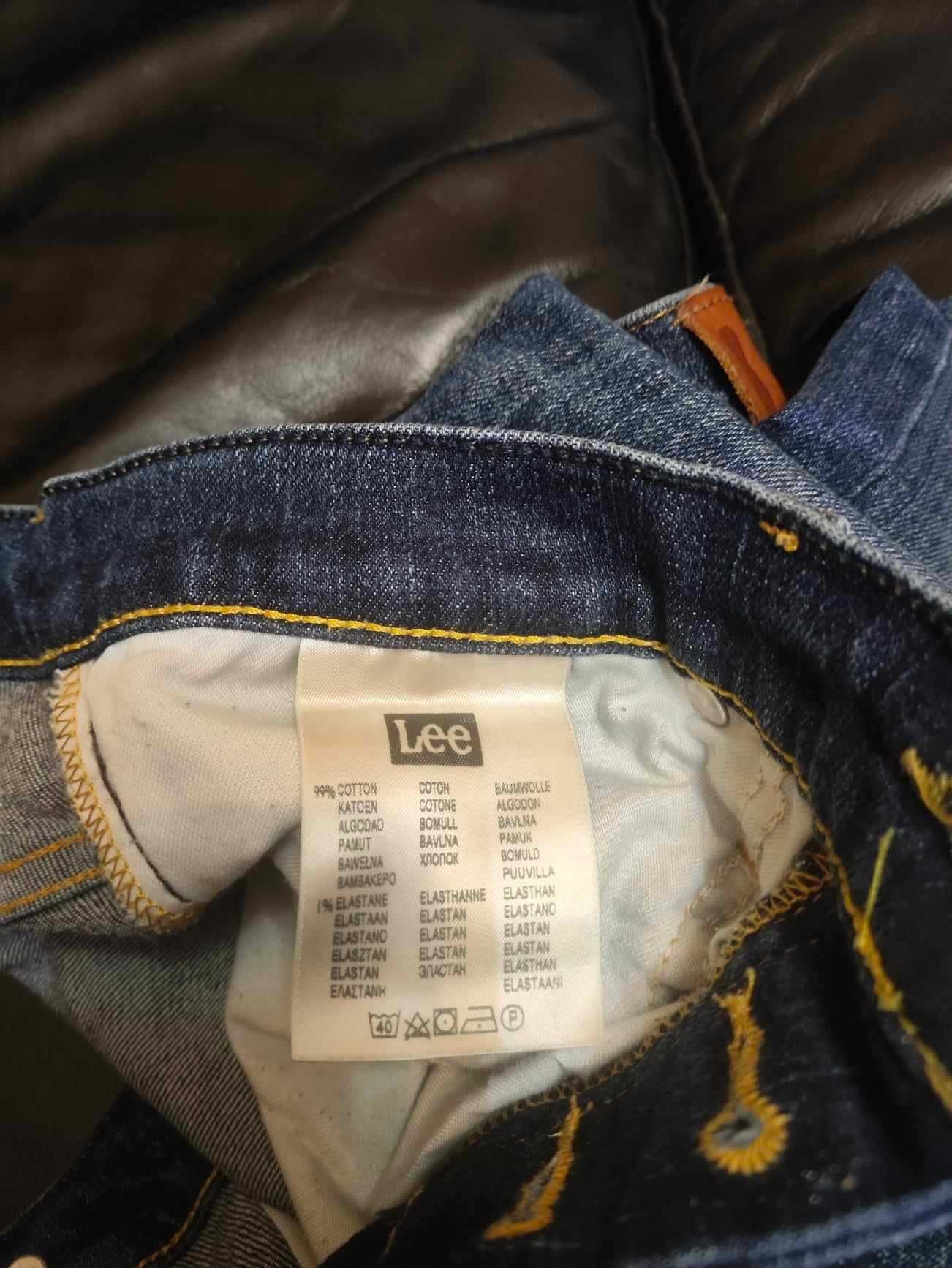calça ganga elastica da  LEE  como novas W30 L32