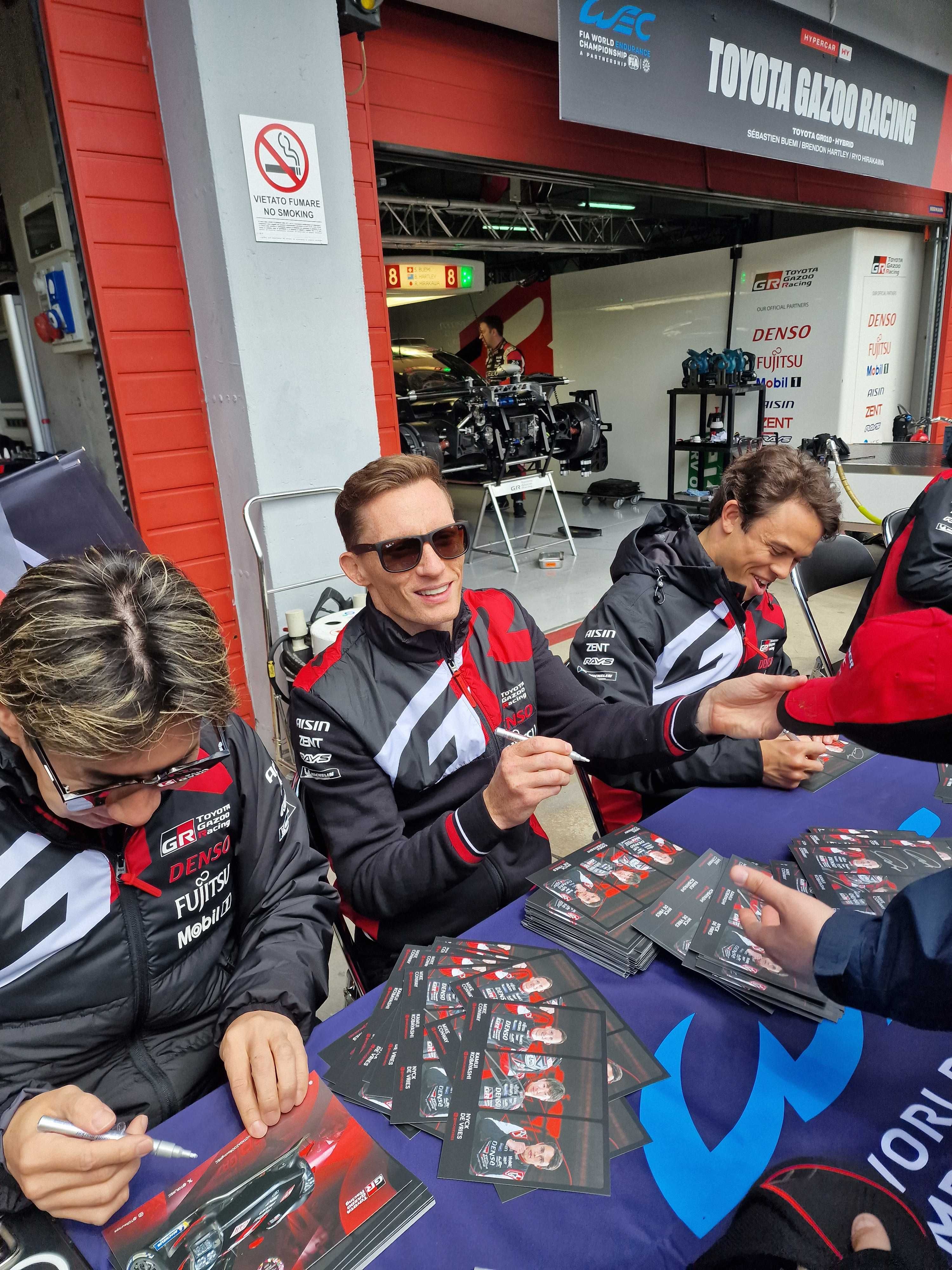 Nyck De Vries Conway Kobayashi Autografy WEC 6h Imola 2024 Toyota GR