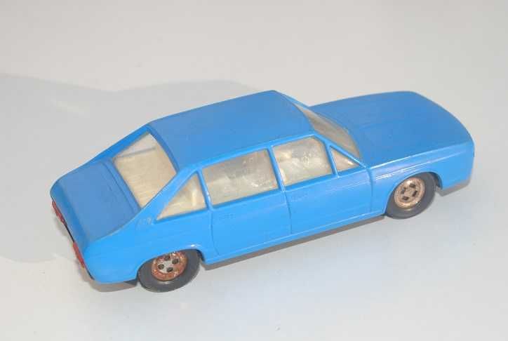 Stara zabawka samochód Tatra 613 antyk zabytek