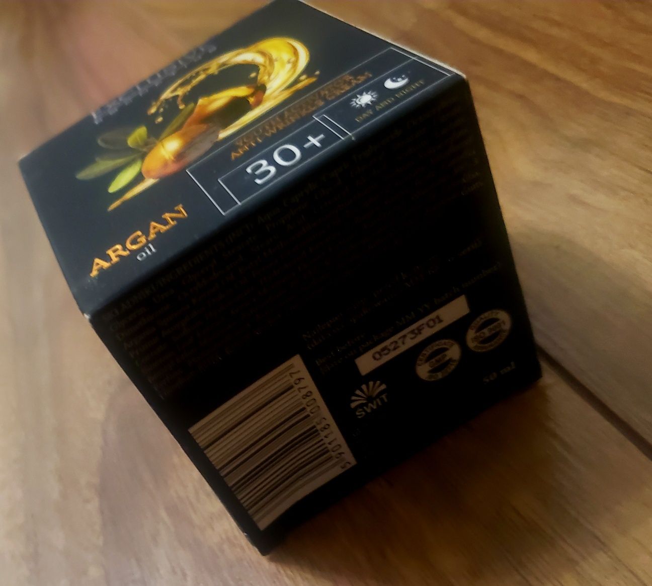 EXCLUSIVE COSMETICS Aktywator Młodości Przeciwzmarszczkowy Krem z Olej